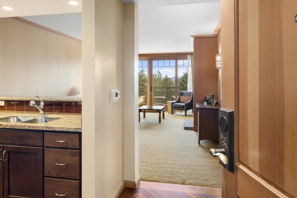 8ab7ff99 e7af 4ea2 ae81 63e93e9673bb