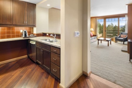 f9e7da7c 83d7 4b72 9da7 b2ce22ed431f